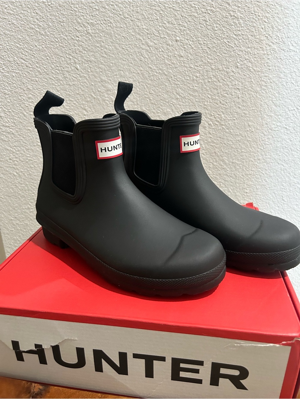 Hunter Black Chelsea Waterproof Boots - Picture 2 of 7